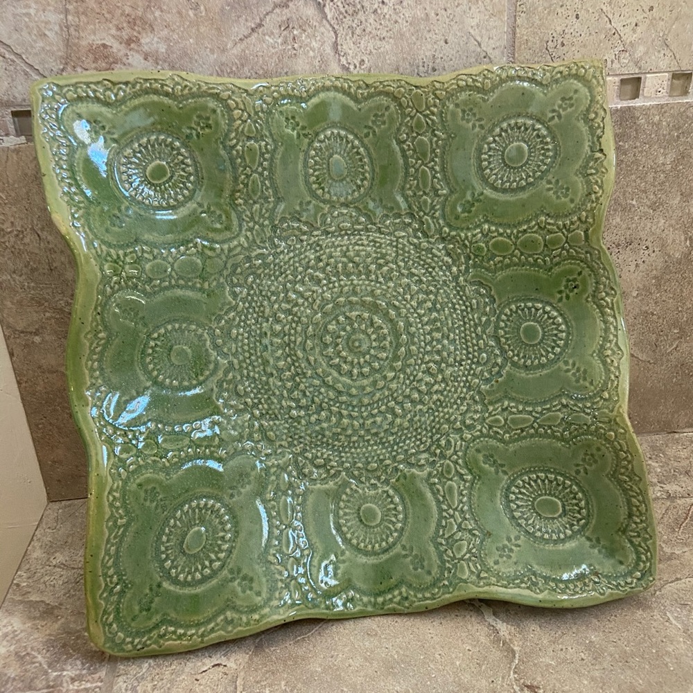 Decorative plate